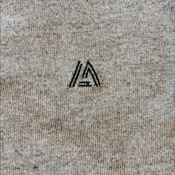 Marc Asher New York Gray Crewneck long sleeve Sweater. Size Small - Picture 6 of 6